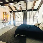 Hébergement de vacances Exclusive Loft In Center With Pool And Private Terrace - Magnolia *