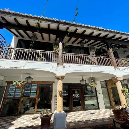 Exclusive Loft In Center Benahavis With Pool 別荘 *