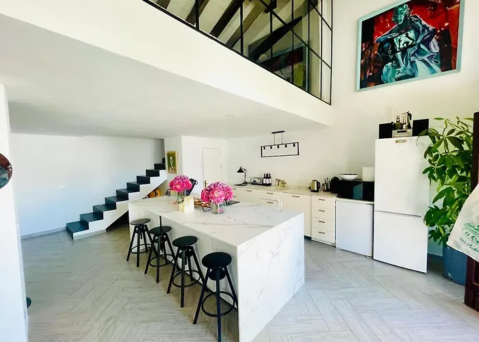 別荘 Exclusive Loft In Center Benahavis With Pool