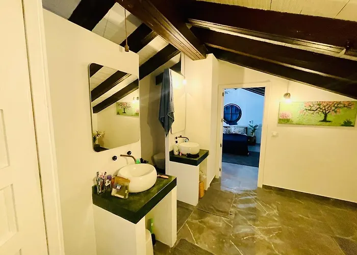 Exclusive Loft In Center Benahavis With Pool 別荘 *