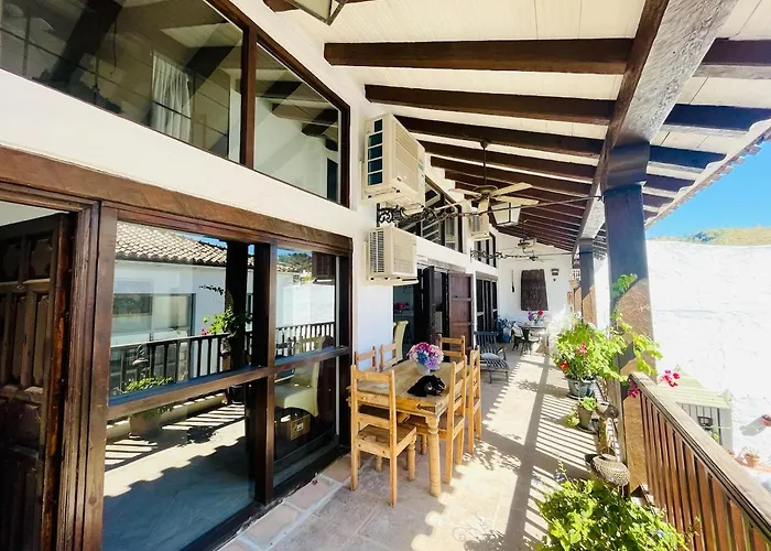 Exclusive Loft In Center Benahavis With Pool 別荘 *