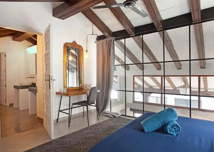 Exclusive Loft In Center Benahavis With Pool 別荘